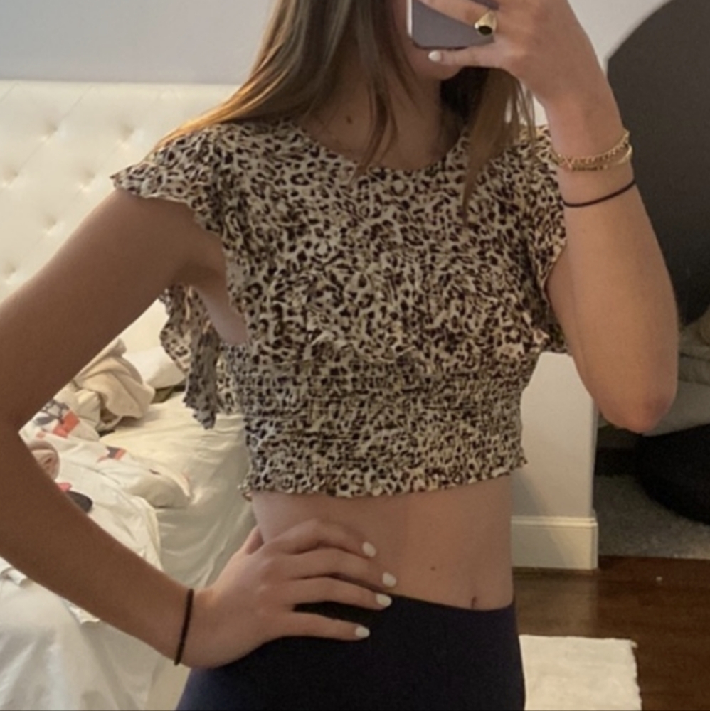 Leopard Flutter Ruffle Crop Top - Blue Life - Picture 8 of 9